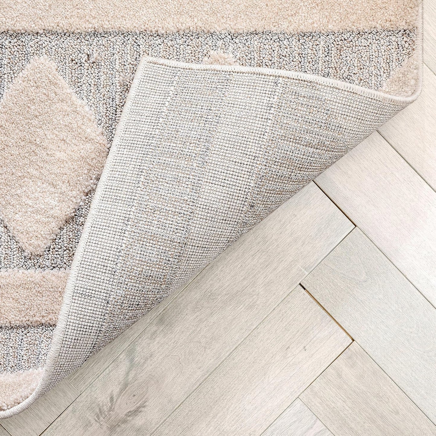 Harlow Zara Tribal Moroccan Diamond Pattern Beige High-Low 5'3" X 7'3" Area Rug