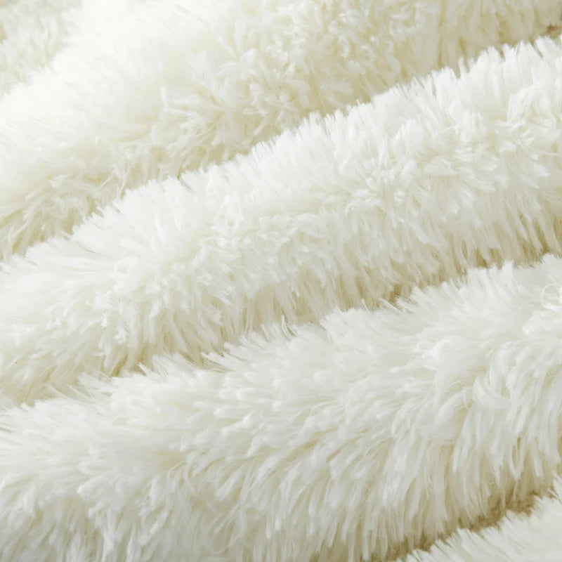 Super Soft Fuzzy Fluffy Sherpa Faux Fur Throw