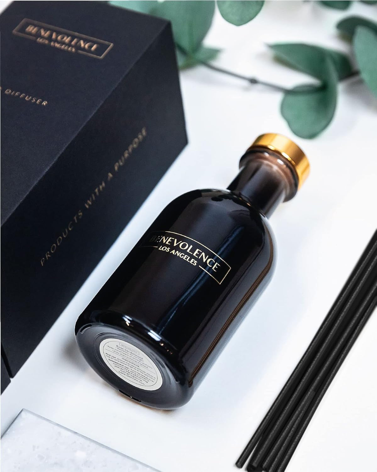 Reed Diffuser Set, Relaxing Rose & Sandalwood Fragrance Diffuser, Aromatherapy Reed Diffuser Sticks with Gift Box, Scented Sticks Diffuser, Bathroom Diffuser